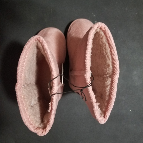 Faux Suede Boots Blush Pink Girls size 7 - Picture 2 of 4